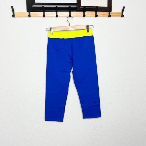 Zumba NWT! Women’s Galaxy Leggings Surf Blue & Neon Yellow Waistband Size Small - Picture 3 of 7